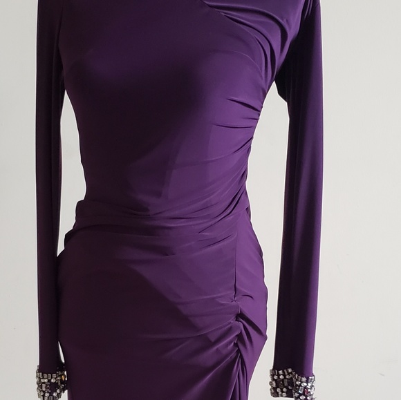 Beautiful Vince Camuto Gown - Picture 2 of 8